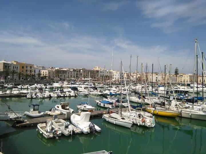 Ad Home Trani Exteriér fotografie