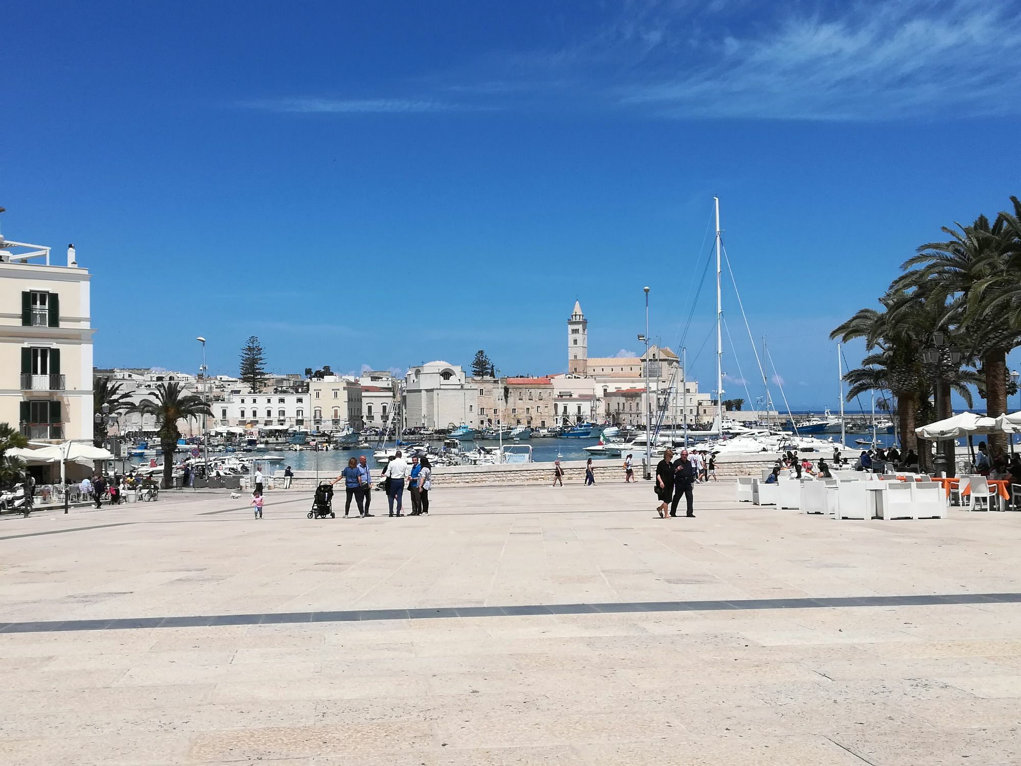 Ad Home Trani Exteriér fotografie